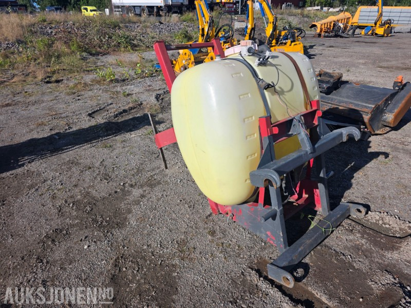 Hardi N-SERIES montert sprøyte - Строительное оборудование: фото 3 Hardi N-SERIES montert sprøyte - Строительное оборудование: фото 3