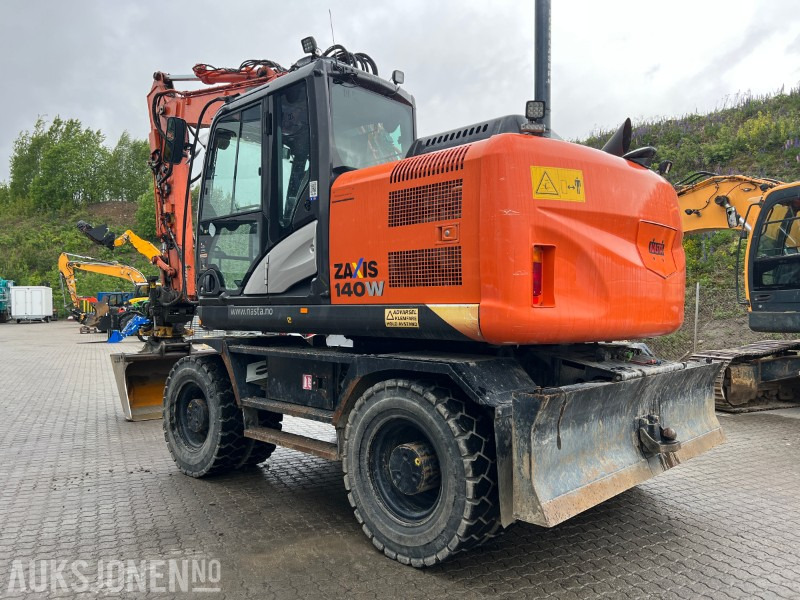 Hitachi ZX140W-5B Engcon tilt, fast puss - Экскаватор: фото 3 Hitachi ZX140W-5B Engcon tilt, fast puss - Экскаватор: фото 3