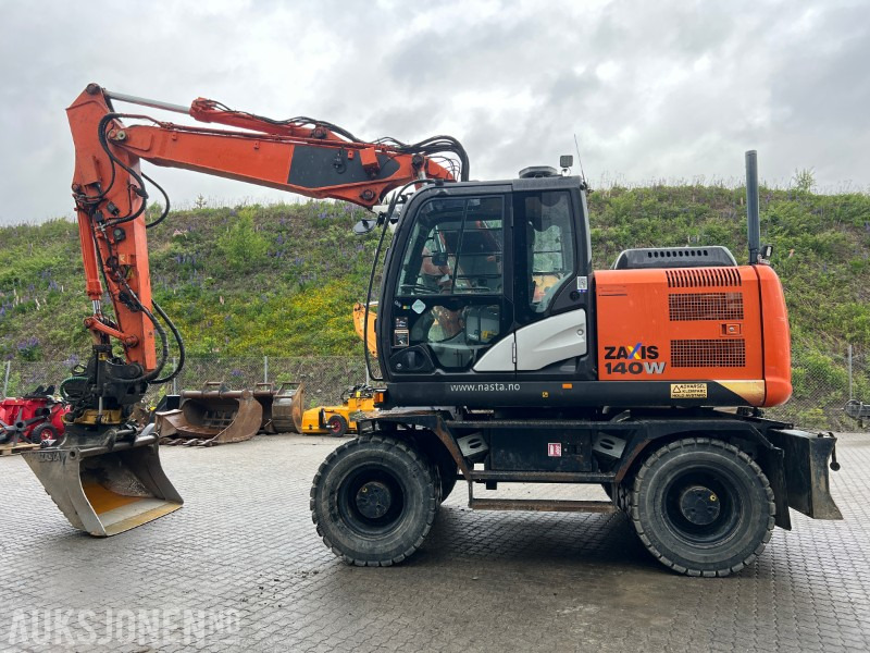 Hitachi ZX140W-5B Engcon tilt, fast puss - Экскаватор: фото 2 Hitachi ZX140W-5B Engcon tilt, fast puss - Экскаватор: фото 2