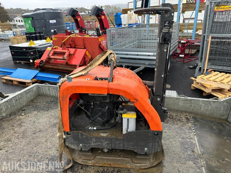 Husqvarna LG 400 vibroplate - kun 68 timer - Каток: фото 1 Husqvarna LG 400 vibroplate - kun 68 timer - Каток: фото 1