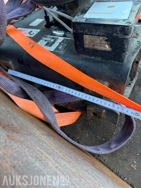 Kranbil Vinsj - ingen minstepris - Кран: фото 3 Kranbil Vinsj - ingen minstepris - Кран: фото 3