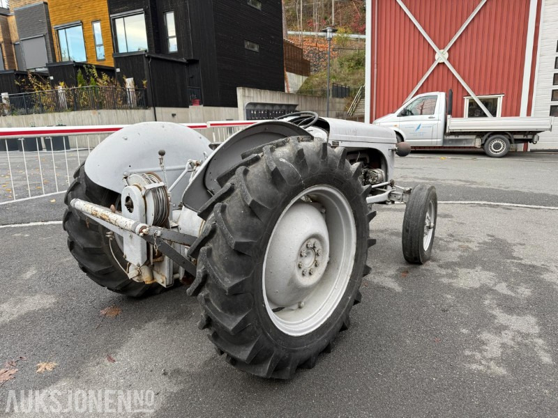 Massey Ferguson Gråtass - Трактор: фото 5 Massey Ferguson Gråtass - Трактор: фото 5