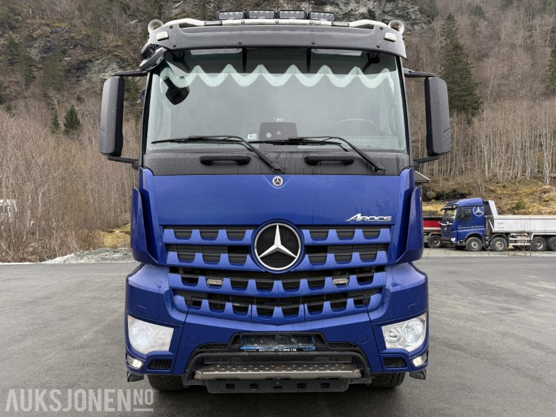 Mercedes-Benz Arocs 3252 – 2021-modell, 520 hk, Zetterbergs dumperkasse - Самосвал: фото 2 Mercedes-Benz Arocs 3252 – 2021-modell, 520 hk, Zetterbergs dumperkasse - Самосвал: фото 2