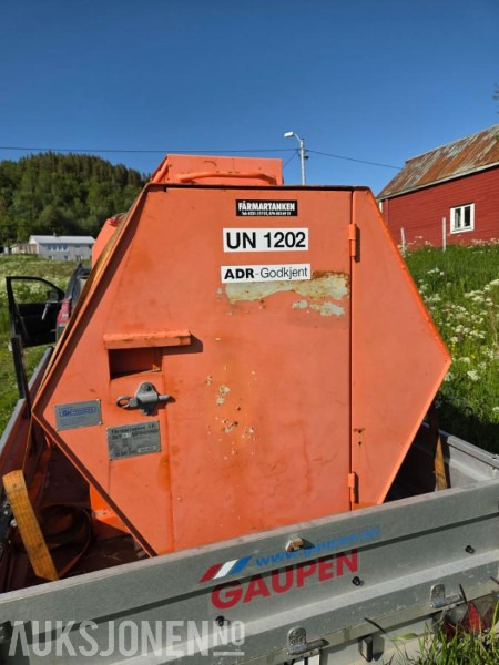 1900 Andre Farmartanken AB 3000 l - Навесное оборудование для Строительной техники: фото 2 1900 Andre Farmartanken AB 3000 l - Навесное оборудование для Строительной техники: фото 2