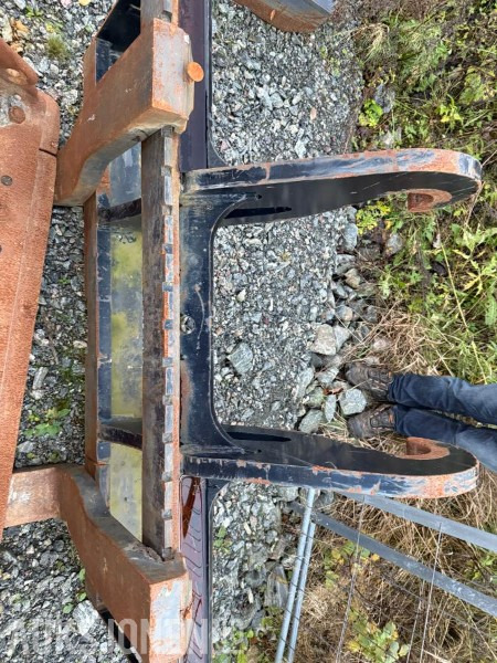 1900 Pallegaffel m/Cat kopling - Навесное оборудование для Строительной техники: фото 5 1900 Pallegaffel m/Cat kopling - Навесное оборудование для Строительной техники: фото 5