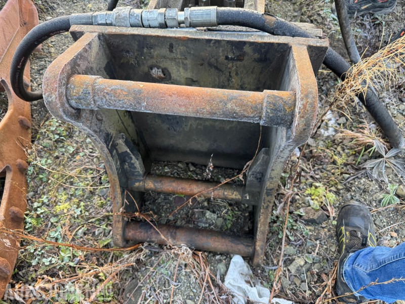 2008 Daemo DMB180 pigghammer med kombi S60 og S70 feste. - Навесное оборудование для Строительной техники: фото 5 2008 Daemo DMB180 pigghammer med kombi S60 og S70 feste. - Навесное оборудование для Строительной техники: фото 5