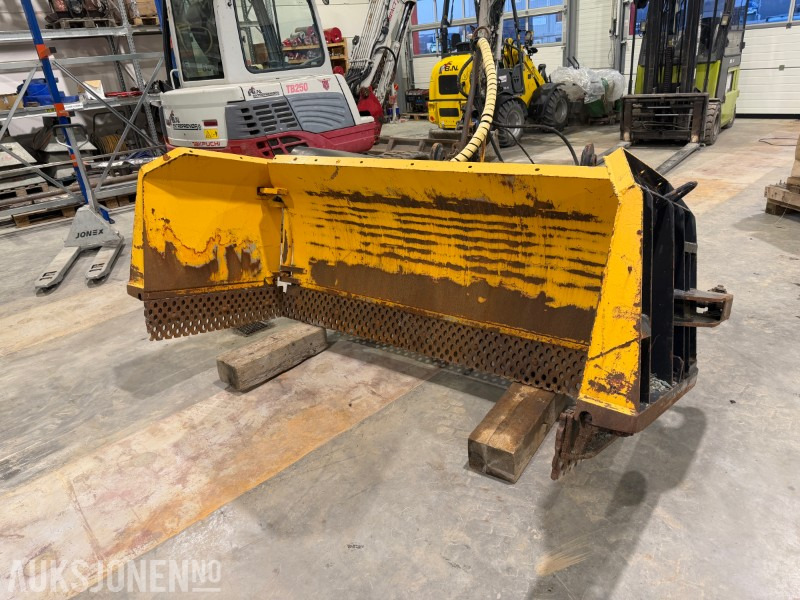 2008 Tellefsdal Klappvnge - klar for nye oppdrag - Навесное оборудование для Строительной техники: фото 1 2008 Tellefsdal Klappvnge - klar for nye oppdrag - Навесное оборудование для Строительной техники: фото 1