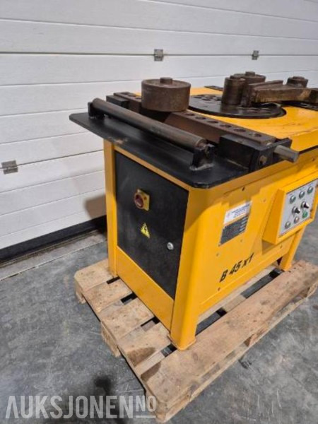 2012 VM - B 45x1 Armeringsbøyemaskin - 4 kW - 400 V - Навесное оборудование для Строительной техники: фото 2 2012 VM - B 45x1 Armeringsbøyemaskin - 4 kW - 400 V - Навесное оборудование для Строительной техники: фото 2