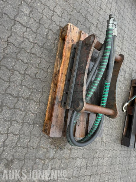 2014 S70 feste - Навесное оборудование для Строительной техники: фото 1 2014 S70 feste - Навесное оборудование для Строительной техники: фото 1