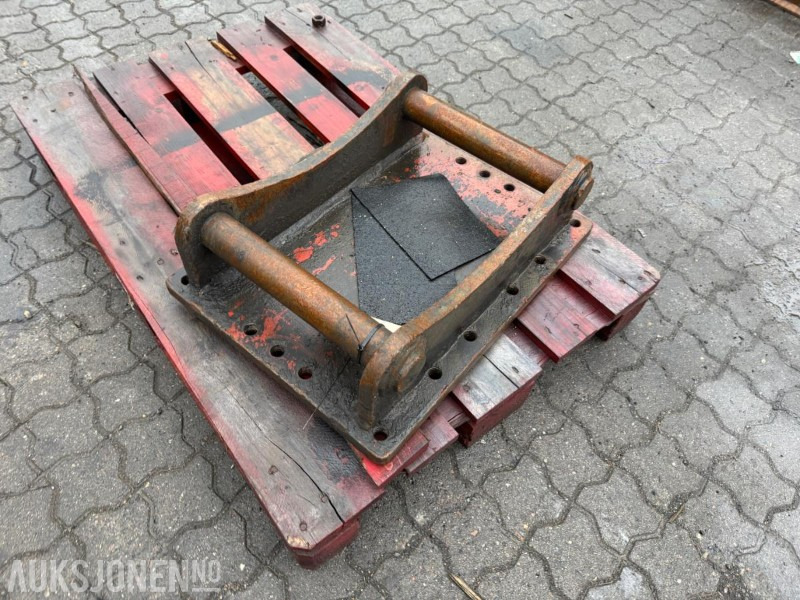 2015 S60 feste - Навесное оборудование для Строительной техники: фото 1 2015 S60 feste - Навесное оборудование для Строительной техники: фото 1