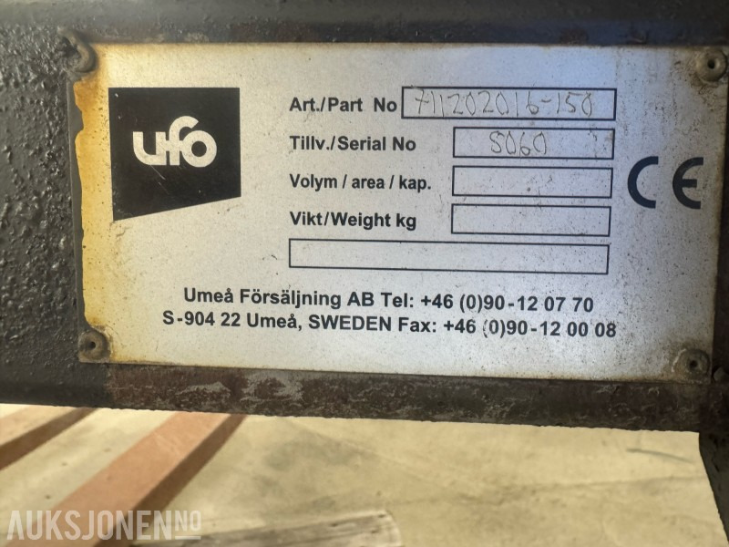 Навесное оборудование для Строительной техники 2016 Ufo pallegafler Stort BM feste: фото 8