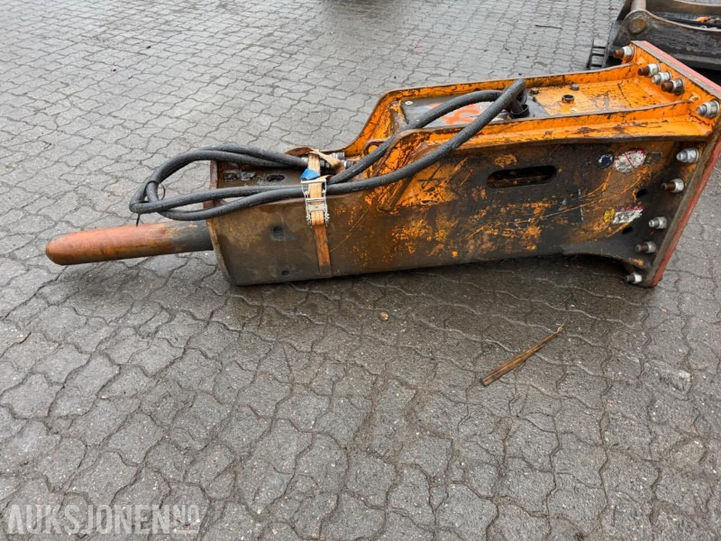 DandA 130V pigghammer - Навесное оборудование для Строительной техники: фото 2 DandA 130V pigghammer - Навесное оборудование для Строительной техники: фото 2