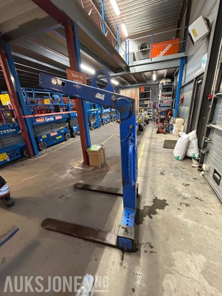 Pallegafler til håndtering av paller med kran / Kapasitet 3000 kg - Навесное оборудование для Строительной техники: фото 1 Pallegafler til håndtering av paller med kran / Kapasitet 3000 kg - Навесное оборудование для Строительной техники: фото 1