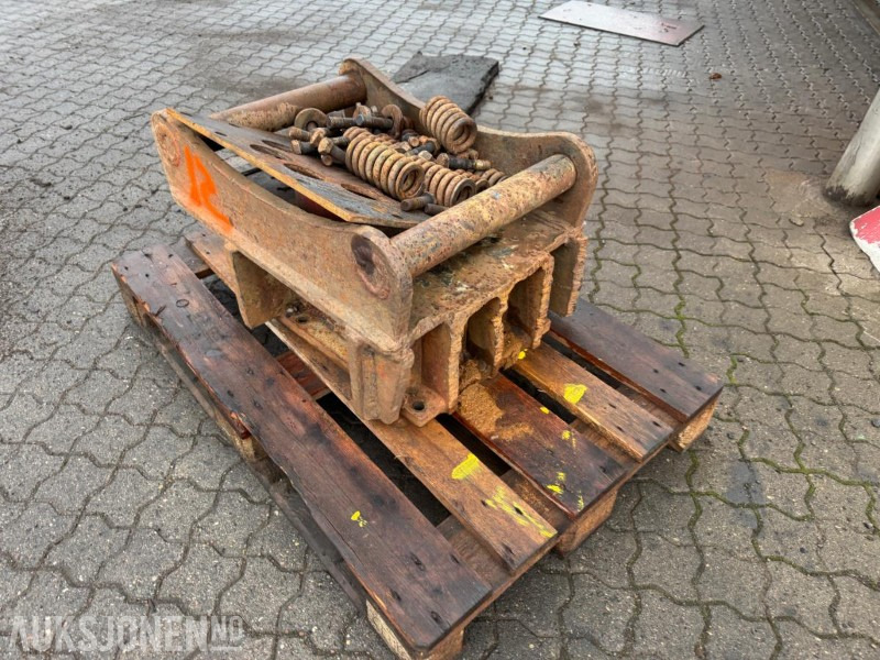 S70 feste - Навесное оборудование для Строительной техники: фото 3 S70 feste - Навесное оборудование для Строительной техники: фото 3