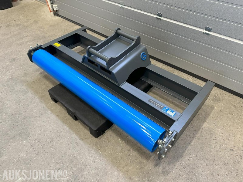 UBRUKT GA Avrettningsbjelke med rull S50, 2000mm Ø220mm - Навесное оборудование для Строительной техники: фото 1 UBRUKT GA Avrettningsbjelke med rull S50, 2000mm Ø220mm - Навесное оборудование для Строительной техники: фото 1