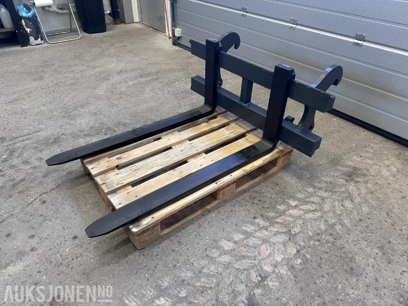 UBRUKT GA Pallegaffel 1200x1200, 2,5t, L30 feste - Навесное оборудование для Строительной техники: фото 1 UBRUKT GA Pallegaffel 1200x1200, 2,5t, L30 feste - Навесное оборудование для Строительной техники: фото 1