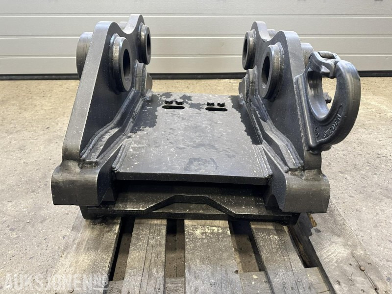 UBRUKT Götene Hydraulisk HK-feste G90 - Навесное оборудование для Строительной техники: фото 3 UBRUKT Götene Hydraulisk HK-feste G90 - Навесное оборудование для Строительной техники: фото 3