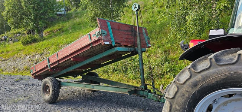 Olsen vognfabrikk Type 50 3600kg traktorhenger med tipp - Сельскохозяйственный прицеп-самосвал: фото 3 Olsen vognfabrikk Type 50 3600kg traktorhenger med tipp - Сельскохозяйственный прицеп-самосвал: фото 3