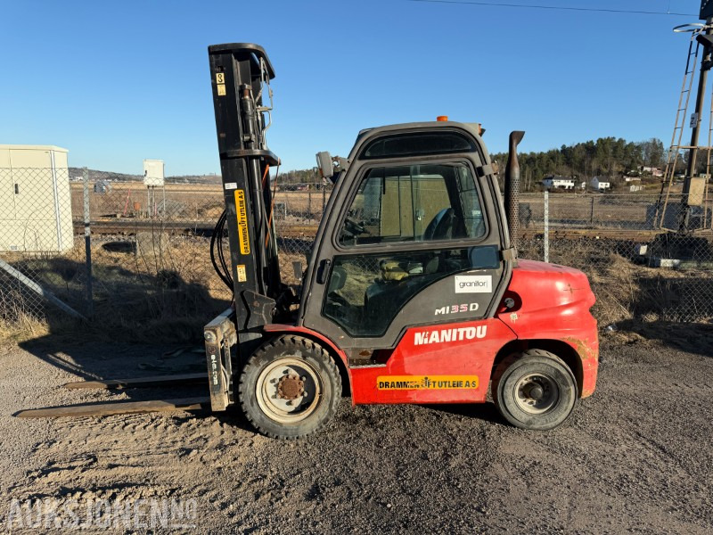 2013 Manitou M135D motvektstruck / Rep.objekt / Delemaskin - Погрузочно-разгрузочная техника: фото 1 2013 Manitou M135D motvektstruck / Rep.objekt / Delemaskin - Погрузочно-разгрузочная техника: фото 1