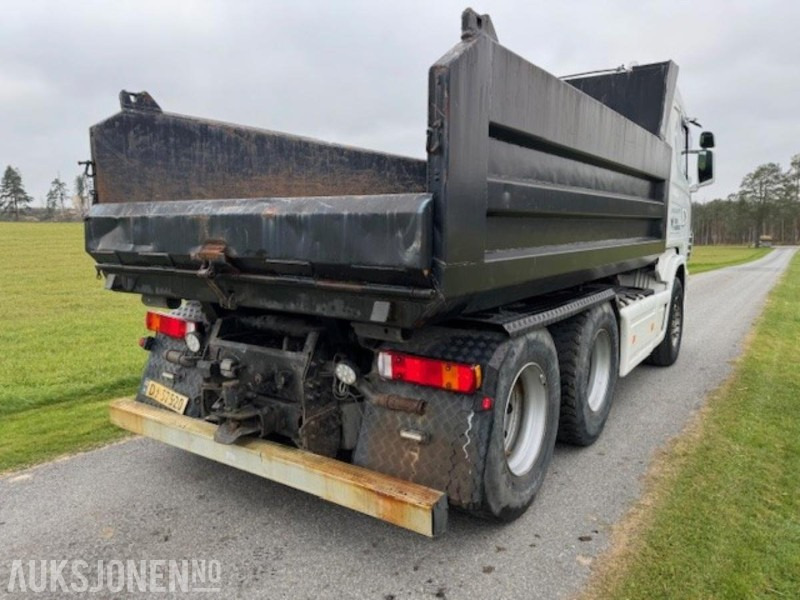 Scania 144G Tippbil – Perfekt for masse- og entreprenørkjøring - Самосвал: фото 3 Scania 144G Tippbil – Perfekt for masse- og entreprenørkjøring - Самосвал: фото 3