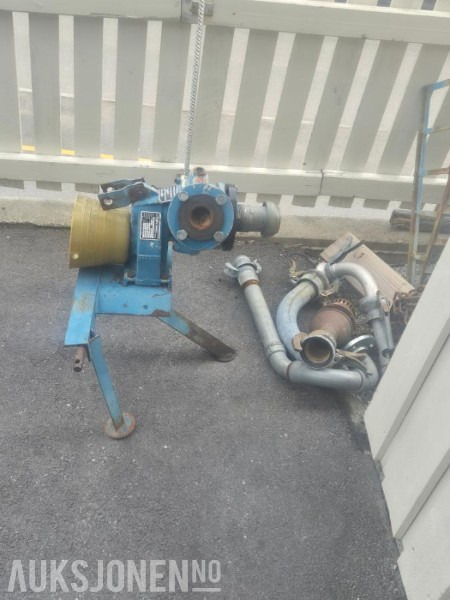 Сельскохозяйственная техника Bauer Vannpumpe til kraftuttak: фото 1