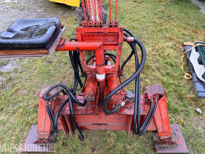 Leon E200 graveaggregat til traktor - Сельскохозяйственная техника: фото 4 Leon E200 graveaggregat til traktor - Сельскохозяйственная техника: фото 4