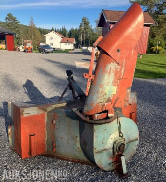 Snøfreser- Hydraulisk styring av tut - Med PTO - Сельскохозяйственная техника: фото 1 Snøfreser- Hydraulisk styring av tut - Med PTO - Сельскохозяйственная техника: фото 1