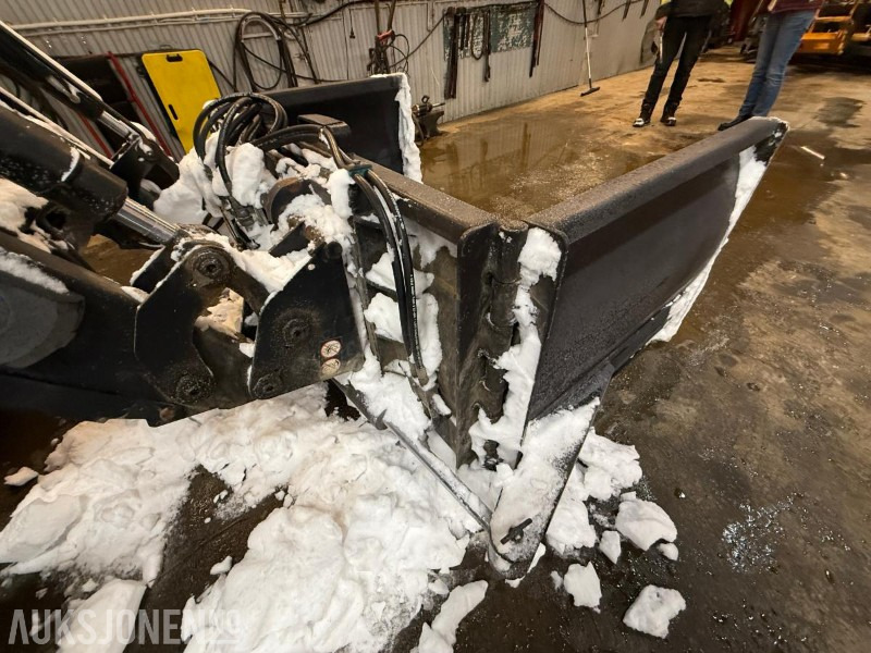 Steinkjer mekaniske 4400 klappvinge til traktor - Сельскохозяйственная техника: фото 5 Steinkjer mekaniske 4400 klappvinge til traktor - Сельскохозяйственная техника: фото 5