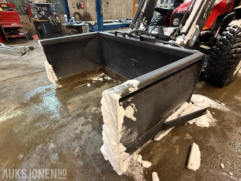 Steinkjer mekaniske 4400 klappvinge til traktor - Сельскохозяйственная техника: фото 1 Steinkjer mekaniske 4400 klappvinge til traktor - Сельскохозяйственная техника: фото 1