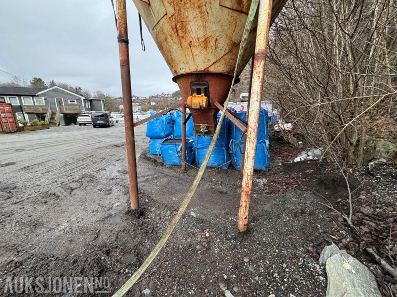 Silotrakt med vibrasjonsmotor - Строительное оборудование: фото 4 Silotrakt med vibrasjonsmotor - Строительное оборудование: фото 4