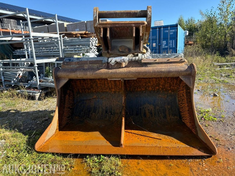 Tiltbar graveskuffe med hydraulikk - Экскаватор: фото 2 Tiltbar graveskuffe med hydraulikk - Экскаватор: фото 2