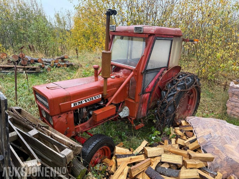 Volvo BM Volvo - Brukt sammen med vedmaskin - Трактор: фото 1 Volvo BM Volvo - Brukt sammen med vedmaskin - Трактор: фото 1