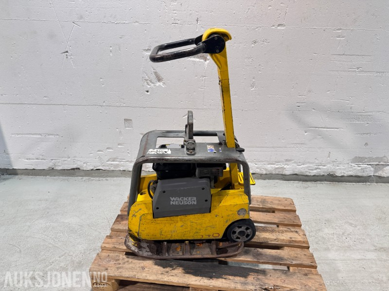 Wacker Neuson BPU2540A vibroplate / 145kg - Каток: фото 1 Wacker Neuson BPU2540A vibroplate / 145kg - Каток: фото 1