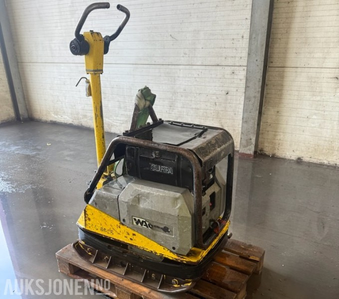 Wacker Vibroplate - Каток: фото 1 Wacker Vibroplate - Каток: фото 1