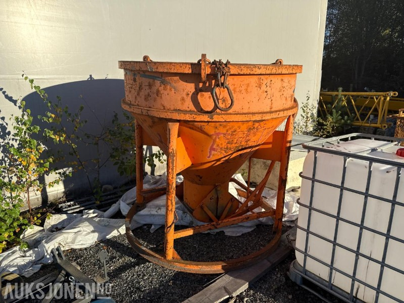 Wll 1500 liter betongtobb med kjettinger - Строительное оборудование: фото 2 Wll 1500 liter betongtobb med kjettinger - Строительное оборудование: фото 2