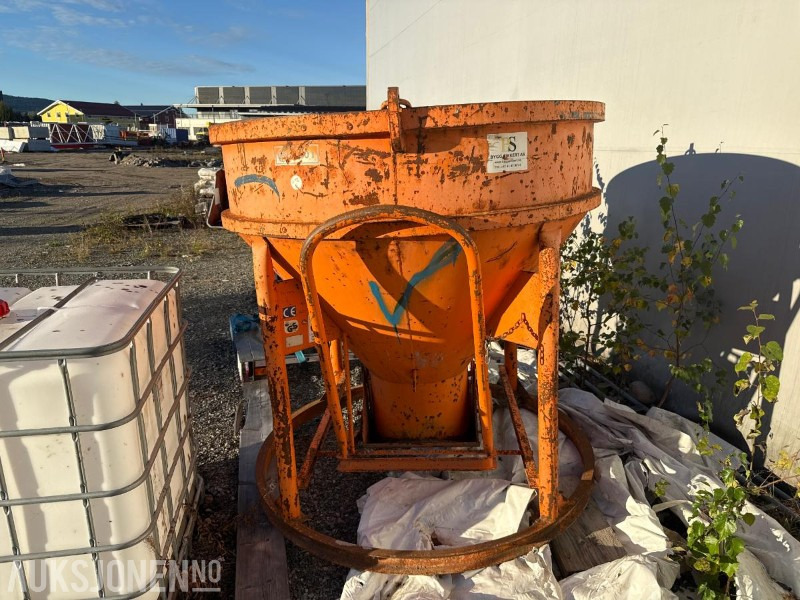 Wll 1500 liter betongtobb med kjettinger - Строительное оборудование: фото 1 Wll 1500 liter betongtobb med kjettinger - Строительное оборудование: фото 1