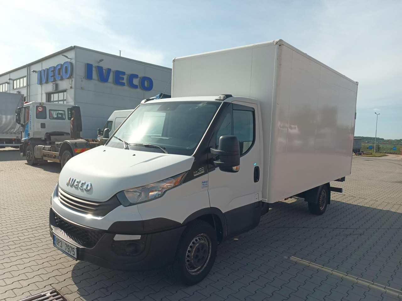 IVECO Daily 35S16A8 - Малотоннажный фургон: фото 1 IVECO Daily 35S16A8 - Малотоннажный фургон: фото 1