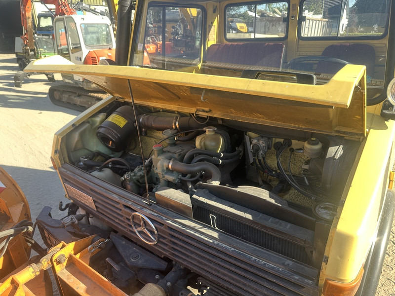 Снегоуборочная машина Mercedes-Benz Unimog U 1000 32.883km // ORIGINAL MILEAGE: фото 14