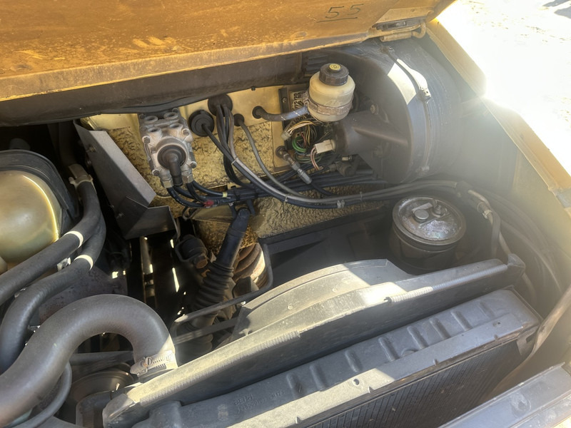 Снегоуборочная машина Mercedes-Benz Unimog U 1000 32.883km // ORIGINAL MILEAGE: фото 15