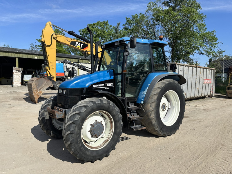New Holland TS 90 - Трактор: фото 2 New Holland TS 90 - Трактор: фото 2