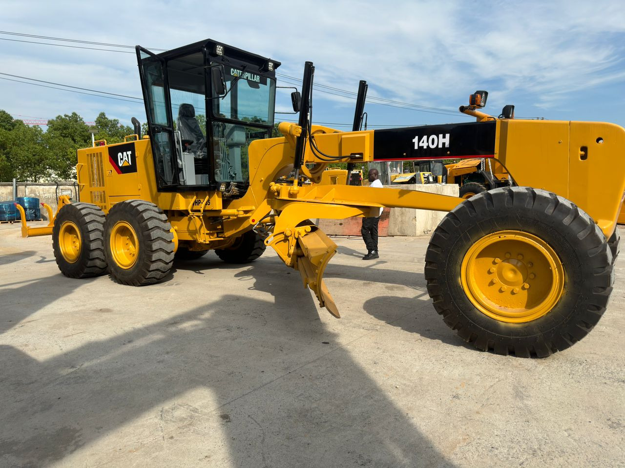 Caterpillar CAT 140H 140K Used Grader Secondhand Motor Grader with Excellent Quality for Sale - Грейдер: фото 5 Caterpillar CAT 140H 140K Used Grader Secondhand Motor Grader with Excellent Quality for Sale - Грейдер: фото 5
