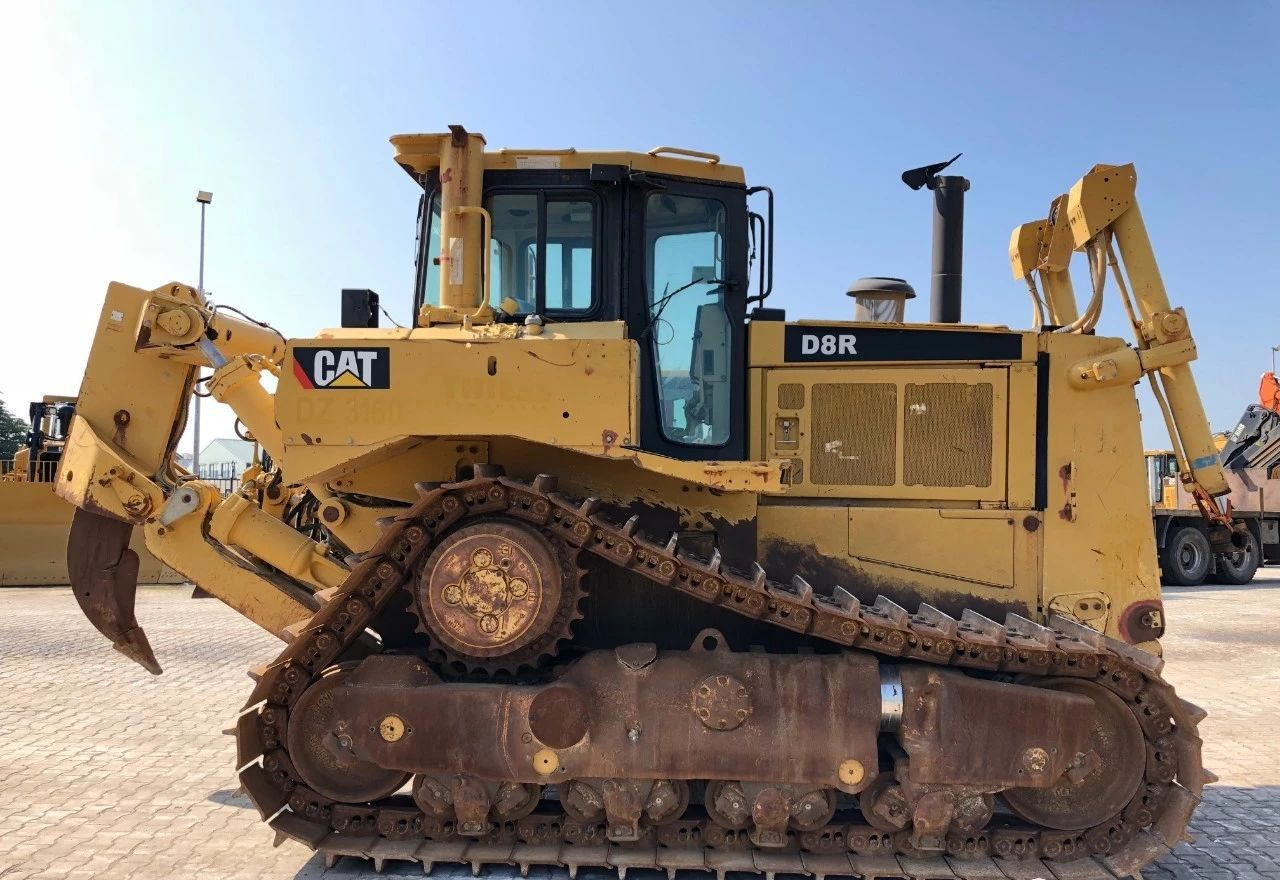 Caterpillar CAT D8R D8T Used Bulldozer D9R D7R D7G D7H D7E D6G D6R D6H Secondhand Bulldozers - Бульдозер: фото 4 Caterpillar CAT D8R D8T Used Bulldozer D9R D7R D7G D7H D7E D6G D6R D6H Secondhand Bulldozers - Бульдозер: фото 4