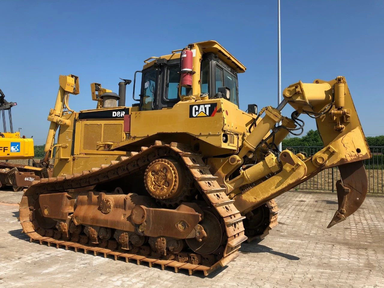 Caterpillar CAT D8R Used Bulldozer D8T D9R D10R D6G D6R D6H D7G D7R D7E D4C Secondhand Dozer for Sale - Бульдозер: фото 2 Caterpillar CAT D8R Used Bulldozer D8T D9R D10R D6G D6R D6H D7G D7R D7E D4C Secondhand Dozer for Sale - Бульдозер: фото 2