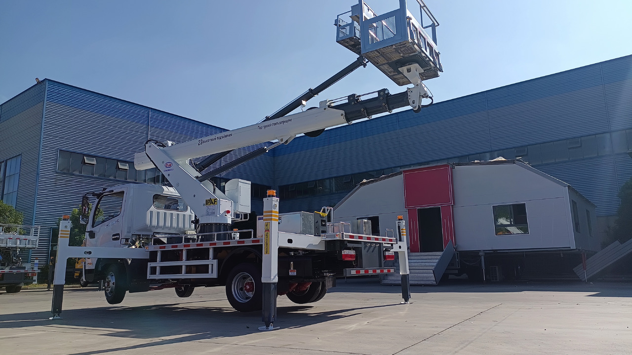 HOWO DONGFENG CLW FAW 32 meters 65 meters All Size Multi Functional Aerial Work Platform with High Load Capacity and Flexible Applications - Грузовик с подъемником: фото 3 HOWO DONGFENG CLW FAW 32 meters 65 meters All Size Multi Functional Aerial Work Platform with High Load Capacity and Flexible Applications - Грузовик с подъемником: фото 3