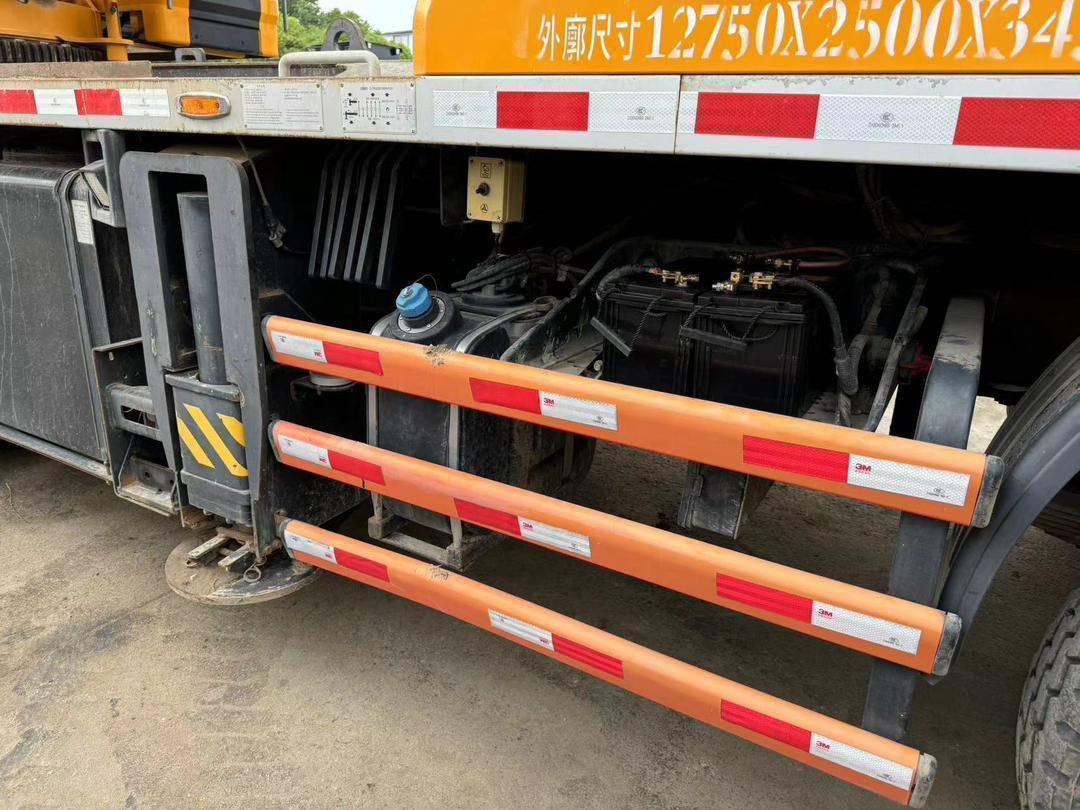 Sany 25 Ton Used Truck Crane 50 Ton 70 Ton 80 Ton 100 Ton 120 Ton 200 Ton 220Ton 240 Ton 300 Ton XCMG Zoomlion Liebherr Tadano Truck Crane лизинг Sany 25 Ton Used Truck Crane 50 Ton 70 Ton 80 Ton 100 Ton 120 Ton 200 Ton 220Ton 240 Ton 300 Ton XCMG Zoomlion Liebherr Tadano Truck Crane: фото 10