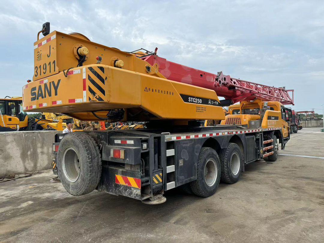 Sany 25 Ton Used Truck Crane 50 Ton 70 Ton 80 Ton 100 Ton 120 Ton 200 Ton 220Ton 240 Ton 300 Ton XCMG Zoomlion Liebherr Tadano Truck Crane - Мобильный кран: фото 1 Sany 25 Ton Used Truck Crane 50 Ton 70 Ton 80 Ton 100 Ton 120 Ton 200 Ton 220Ton 240 Ton 300 Ton XCMG Zoomlion Liebherr Tadano Truck Crane - Мобильный кран: фото 1