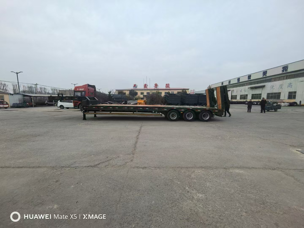 Новый Низкорамный полуприцеп ZHICHENG Semi Flat Bed Low Bed in New or Used with 3 Axles 4 Axles: фото 15