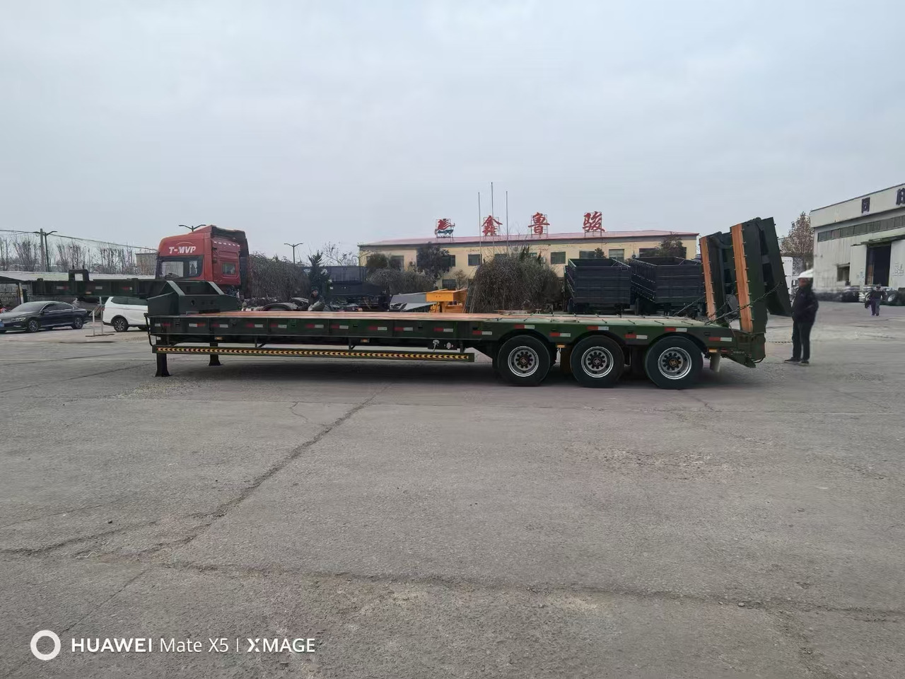 Новый Низкорамный полуприцеп ZHICHENG Semi Flat Bed Low Bed in New or Used with 3 Axles 4 Axles: фото 16