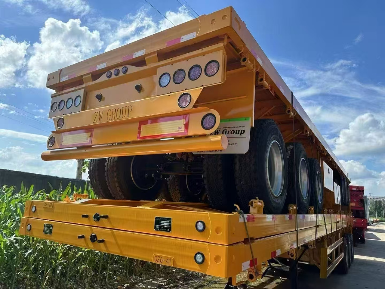 Новый Низкорамный полуприцеп ZHICHENG Semi Flat Bed Low Bed in New or Used with 3 Axles 4 Axles: фото 29