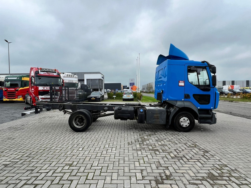 Renault D12 4x2 Chassis Cabine 5.20m - Грузовик-шасси: фото 4 Renault D12 4x2 Chassis Cabine 5.20m - Грузовик-шасси: фото 4
